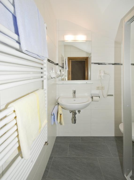 Pension Riedlsperger Saalbach-Hinterglemm Bagian luar foto