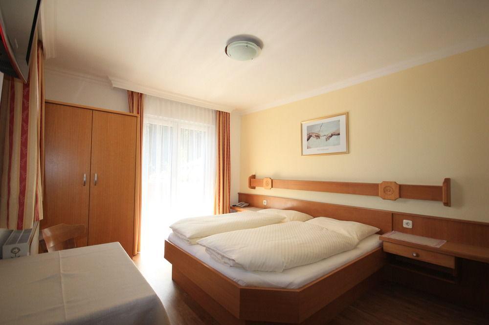 Pension Riedlsperger Saalbach-Hinterglemm Bagian luar foto