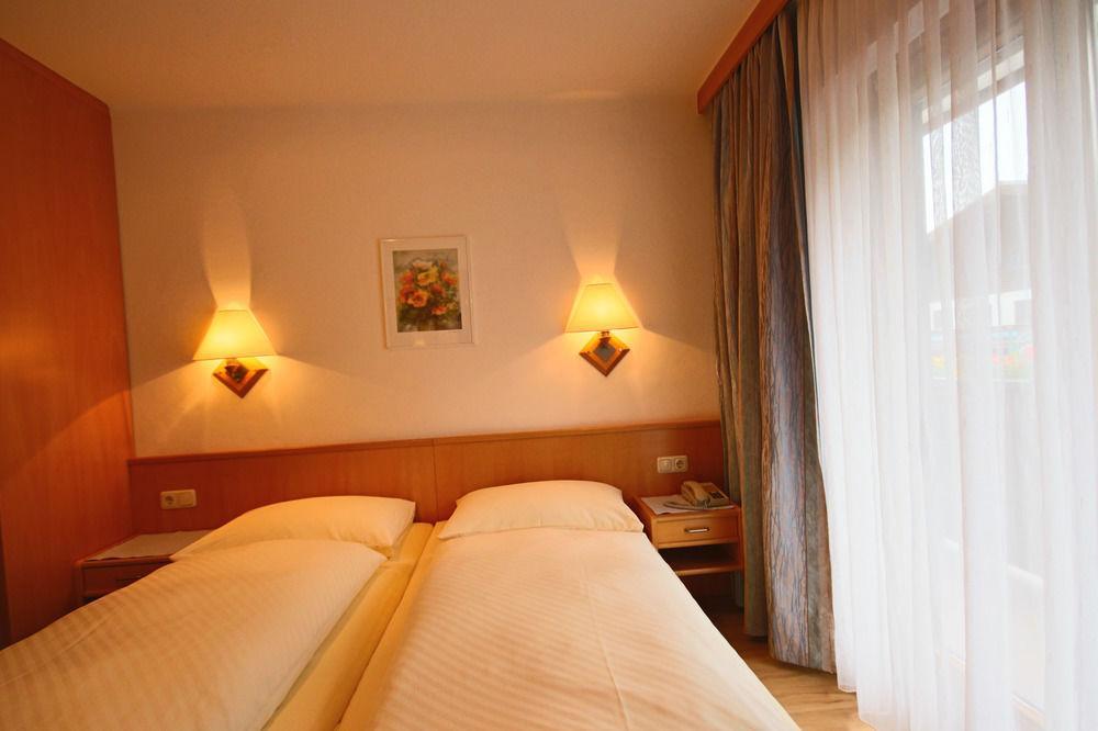 Pension Riedlsperger Saalbach-Hinterglemm Bagian luar foto
