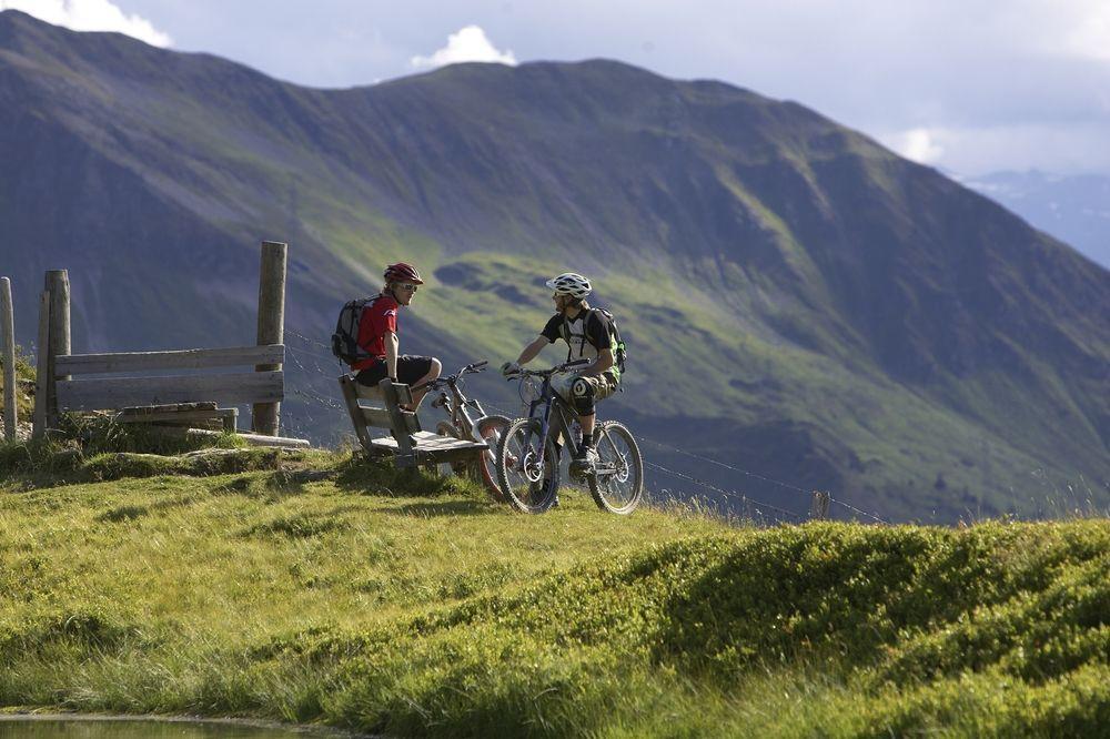 Pension Riedlsperger Saalbach-Hinterglemm Bagian luar foto