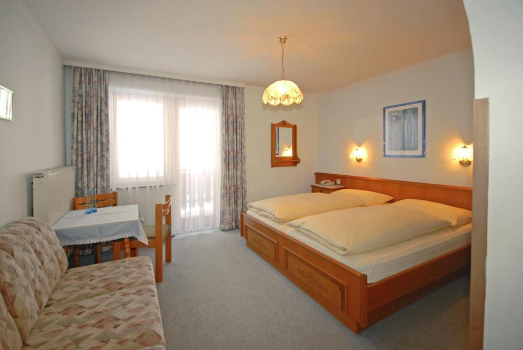 Pension Riedlsperger Saalbach-Hinterglemm Ruang foto