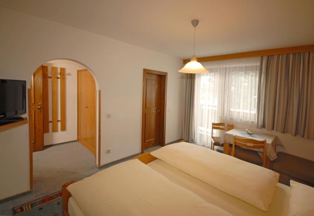 Pension Riedlsperger Saalbach-Hinterglemm Ruang foto