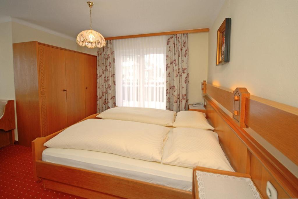Pension Riedlsperger Saalbach-Hinterglemm Ruang foto