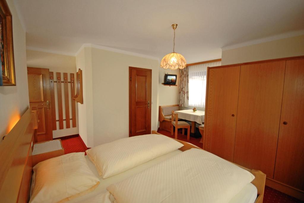 Pension Riedlsperger Saalbach-Hinterglemm Ruang foto